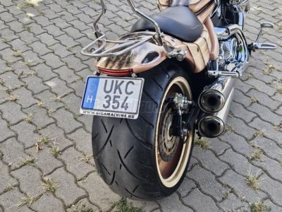 SUZUKI VZR 1800