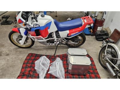 HONDA XRV 750