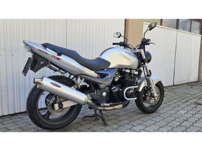 KAWASAKI ZR 750F
