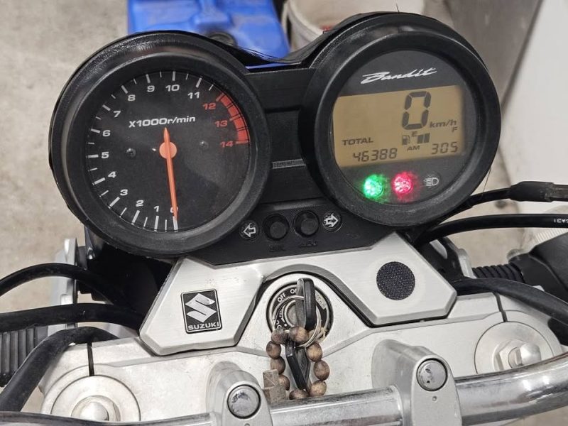 SUZUKI GSF 650